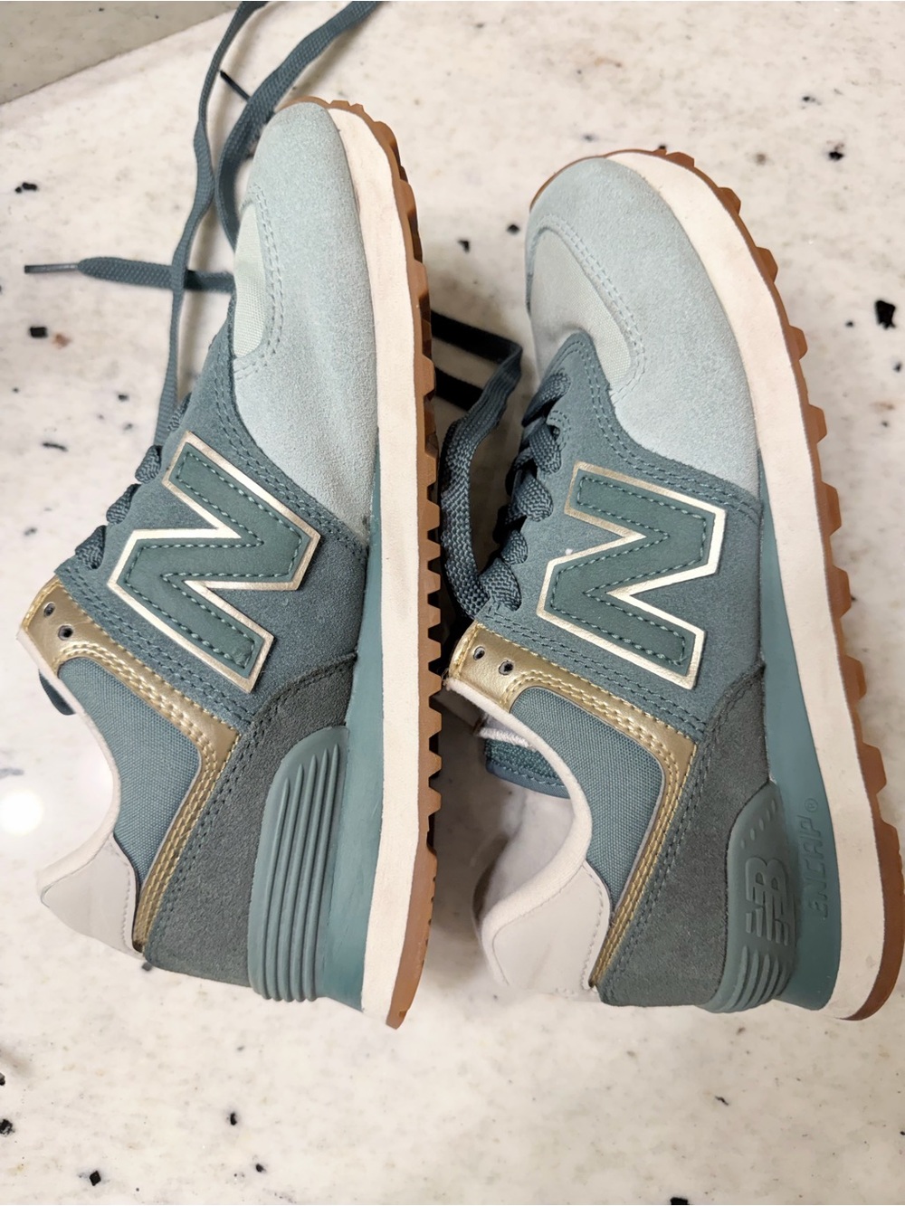 New Balance 574 Women's Size 6 Shoes Metallic patch Agave Sneaker - Picture 5 of 8
